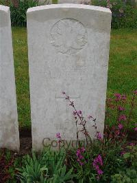Etaples Military Cemetery - Hasler, Frank George